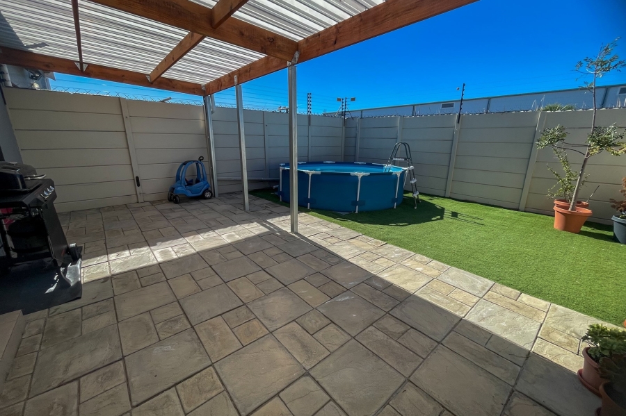 2 Bedroom Property for Sale in Hagley Western Cape